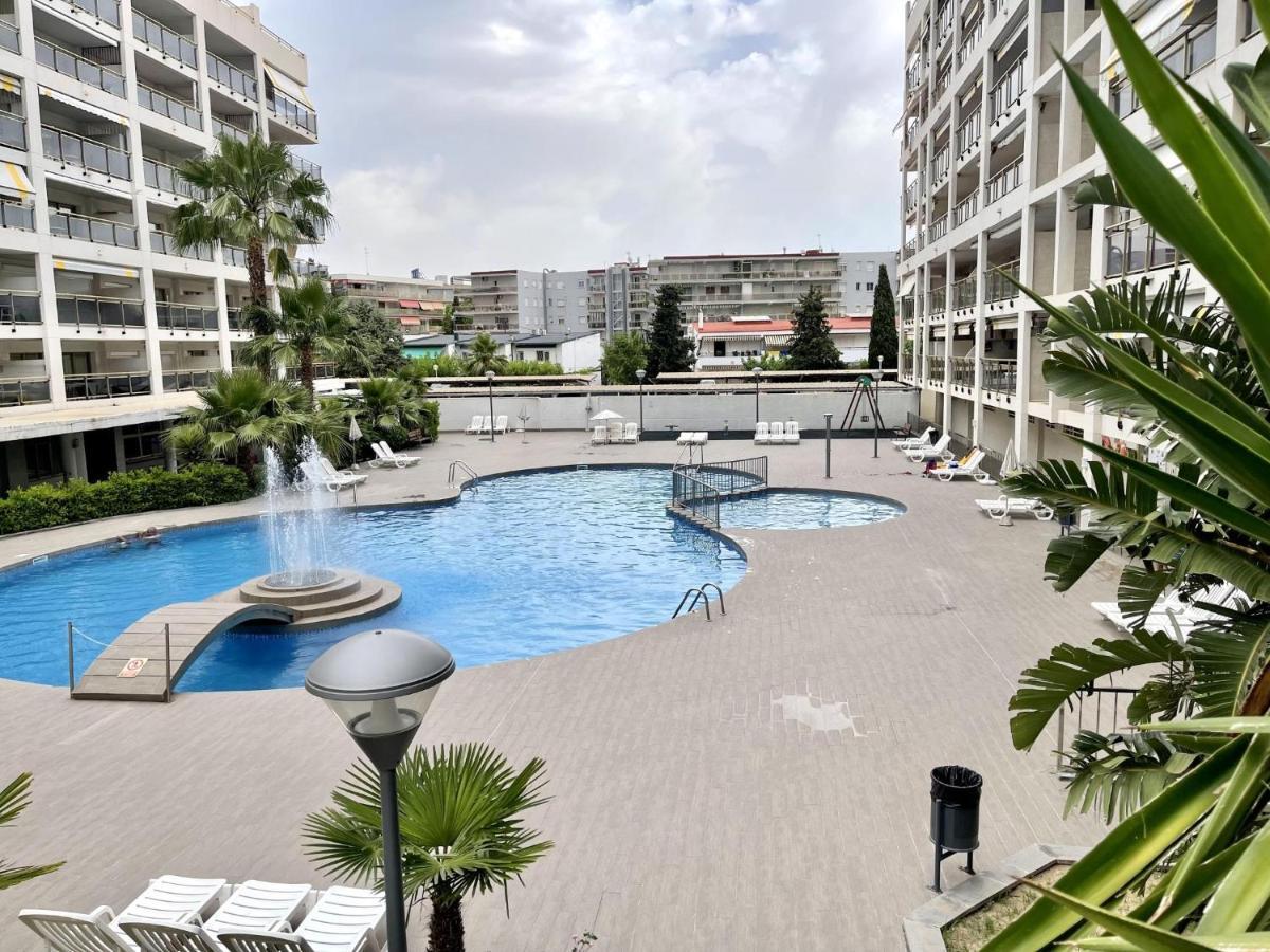 Apartbeach Michelangelo De Luxe Climatizado Y Junto Playa 08 سالو المظهر الخارجي الصورة