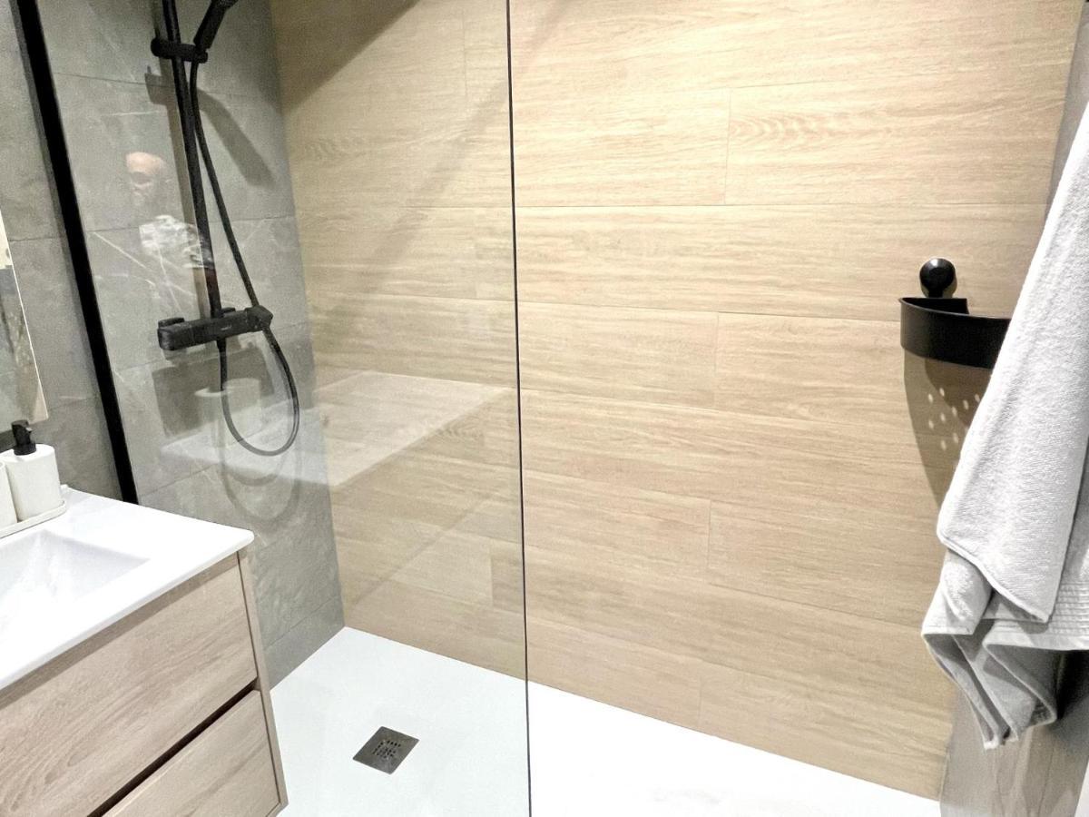 Apartbeach Michelangelo De Luxe Climatizado Y Junto Playa 08 سالو المظهر الخارجي الصورة
